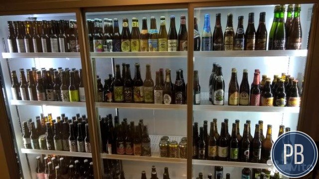 Магазин по продаже пива с помещением у стадиона