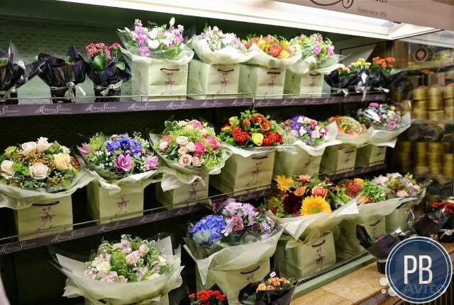 Цветочный салон в проходимом месте