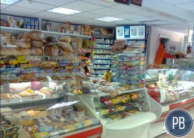 Продуктовый магазин в спальном районе
