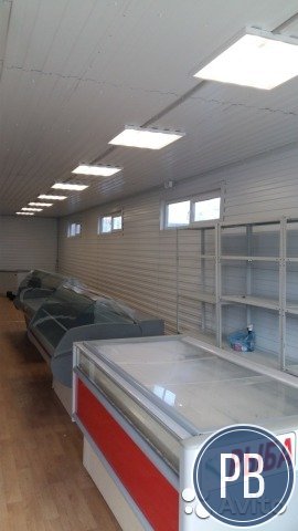 Торговая площадь в магазине, 200м²