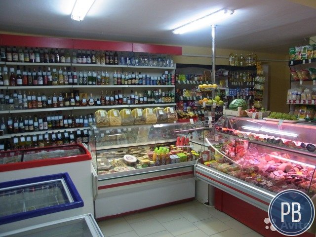 Магазин продуктов и промтоваров