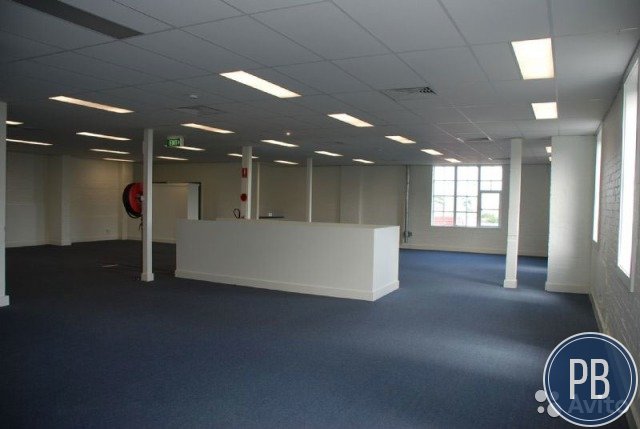 Торговое помещение, 300 м²