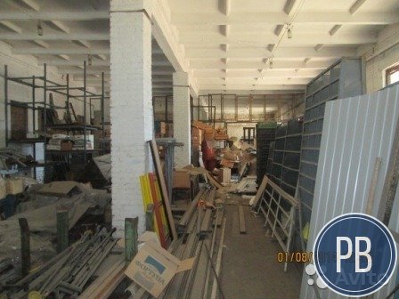 База 42 сот., строения 3200 м2