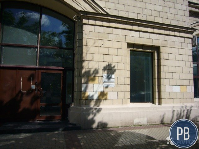 Торговое помещение, 239.6 м²