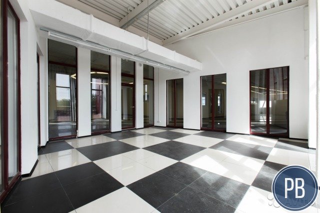 Продаю офисное помещение, 114 м²