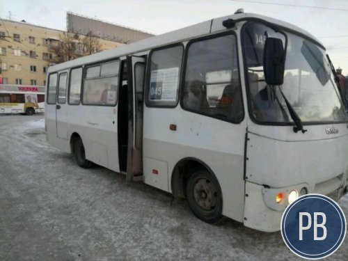 Автобус на городском маршруте