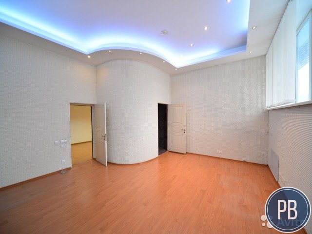 Сдам офисное помещение, 129.6 м²