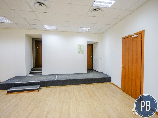 Сдам офисное помещение, 215 м²