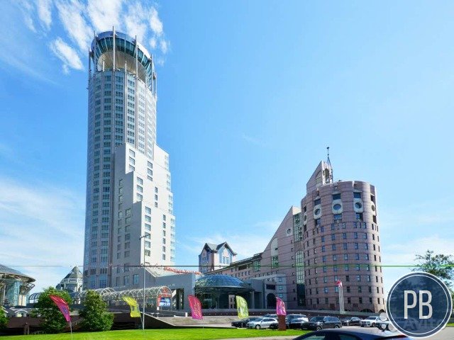 Офисное помещение 594 м² в бц 
