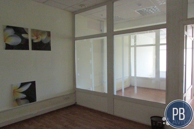 Офисное помещение, 100 м²