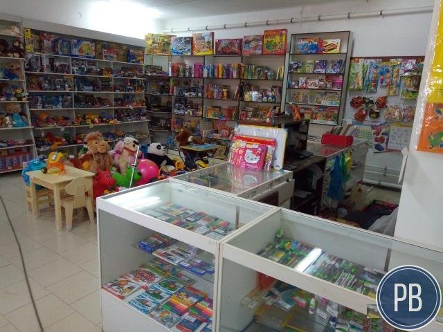 Действующий магазин игрушек и канцелярии