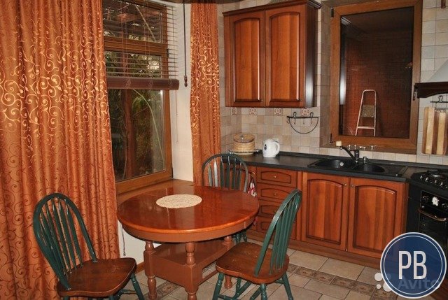 Гостиница, 350 м²
