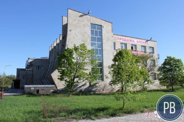 Гостиница и земельный участок