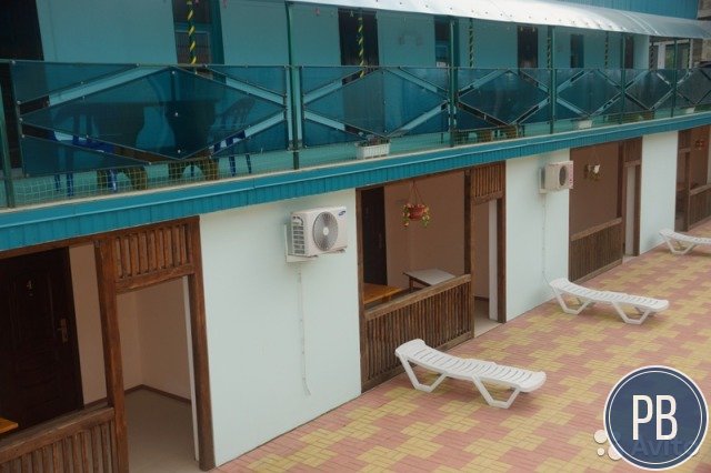 Гостиница, 1000 м²