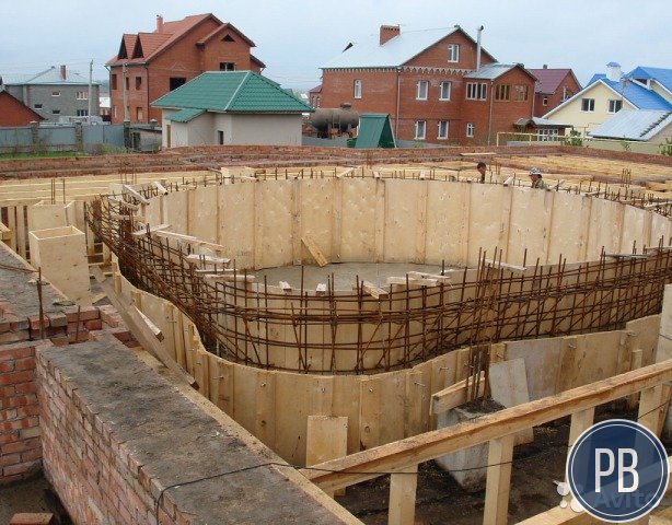 Крупная компания по строительству бассейнов