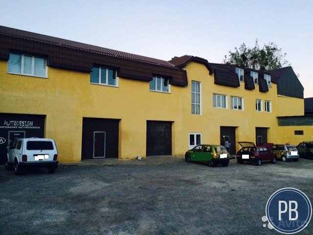 Здание под автосервис и офисы, 870 м²