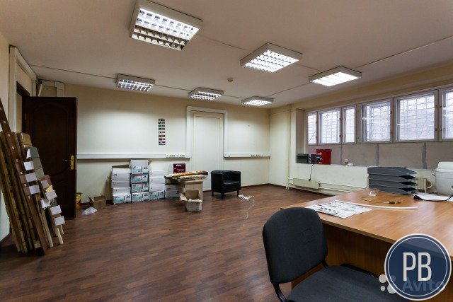 Торговое помещение, 140.9 м²