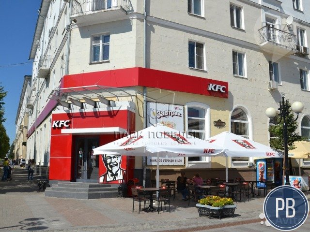 Торговое помещение, 452 м²