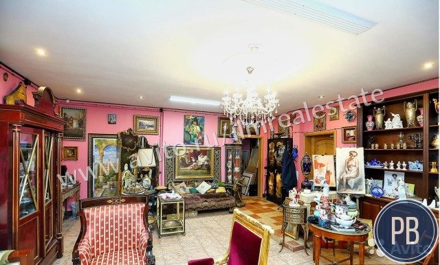Продаю помещение под торговлю, 195 м²