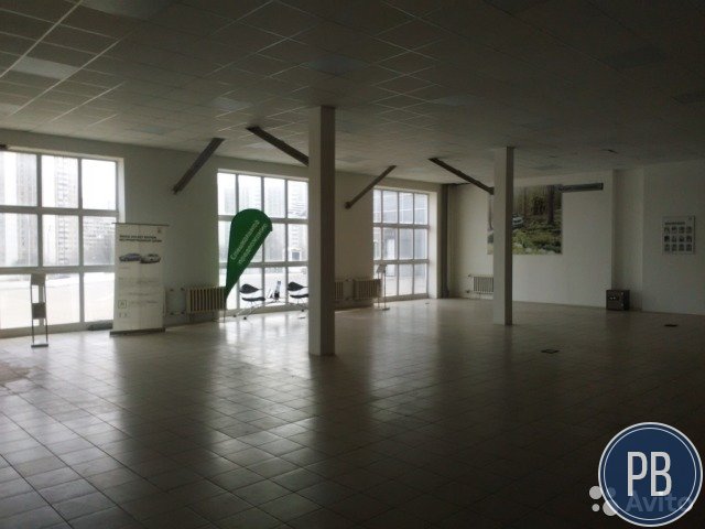 Автосалон с техцентром, 2000 м²