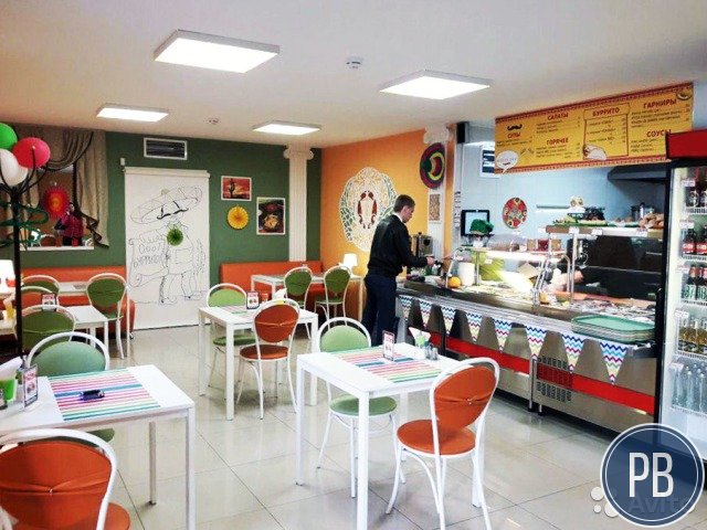 Уютное кафе у метро с высокими оборотами