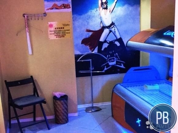 Студия загара в самом центре города с большой клиентской